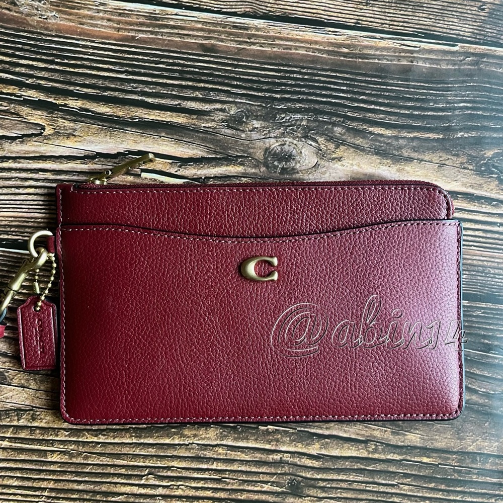NWT Coach Pebble Leather Wristlet Large Card Case